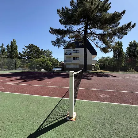 Toullain, Avec Parking - Proche - - Lp300-530 لو بولين